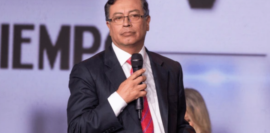 PETRO PARTIÓ EL PAÍS EN DOS